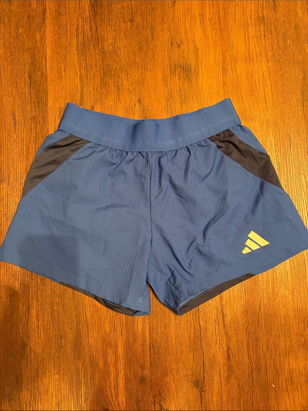 Adidas Aeroready athletic Shorts blue women’s sz S